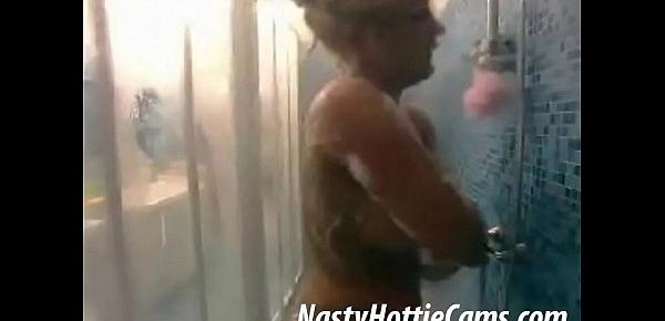  Couple fuck and wash in the shower